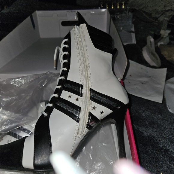 Stelttos black white ankle boots size 7 - Picture 3 of 6